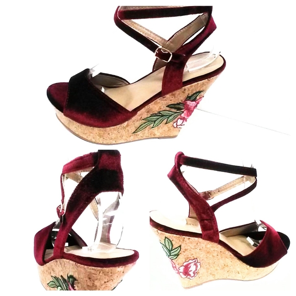 NEW! Burgundy Crush Velvet Wedge! - Picture 10 of 12